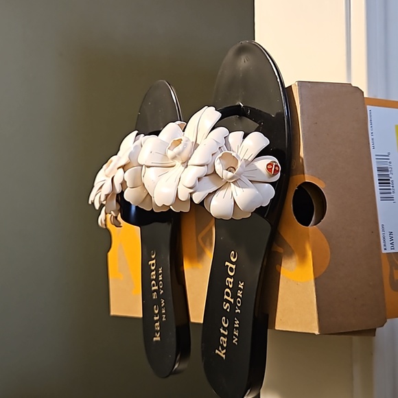 Kate Spade Black and White Floral Sandals - Picture 3 of 5